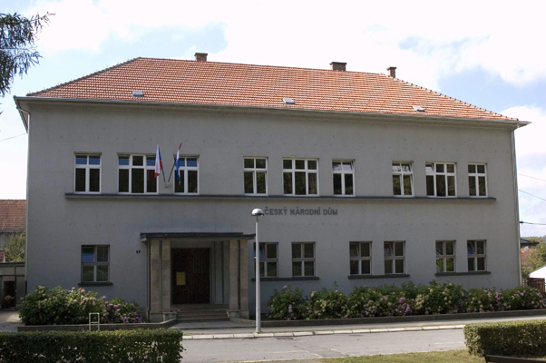 {{2014:cesky_narodni_dum_daruvar_1.jpg|