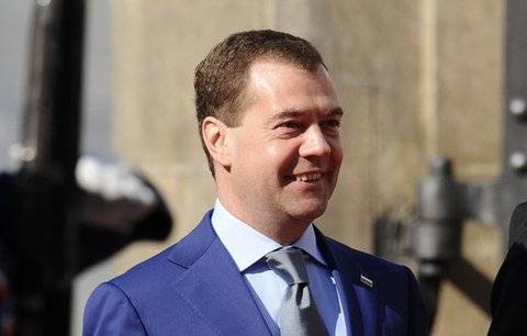 dmitrij-medvedev-summit-rusko-usa-prazsky-hrad-smlouva.jpg
