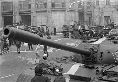 pks2ea2ca_okupace_1968.jpg