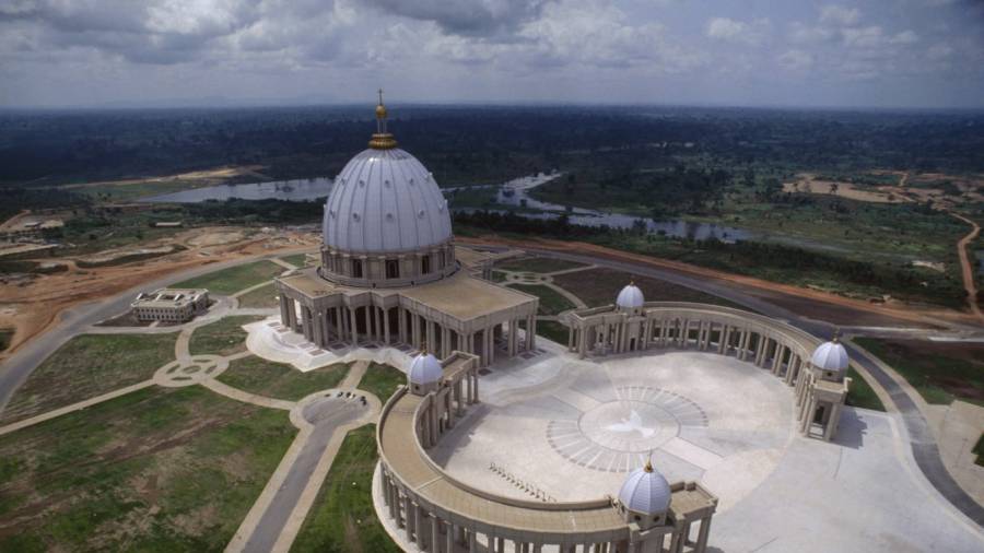 yamoussoukro2.jpg
