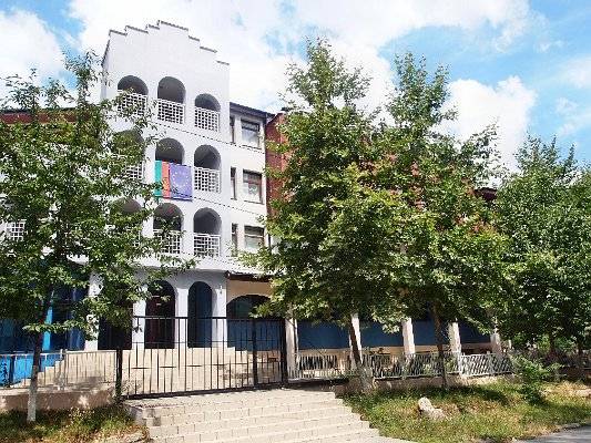 muslimska_skola_v_sumenu.jpg
