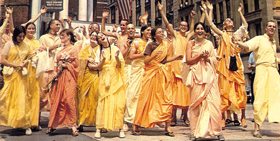 womeninsaffron.png